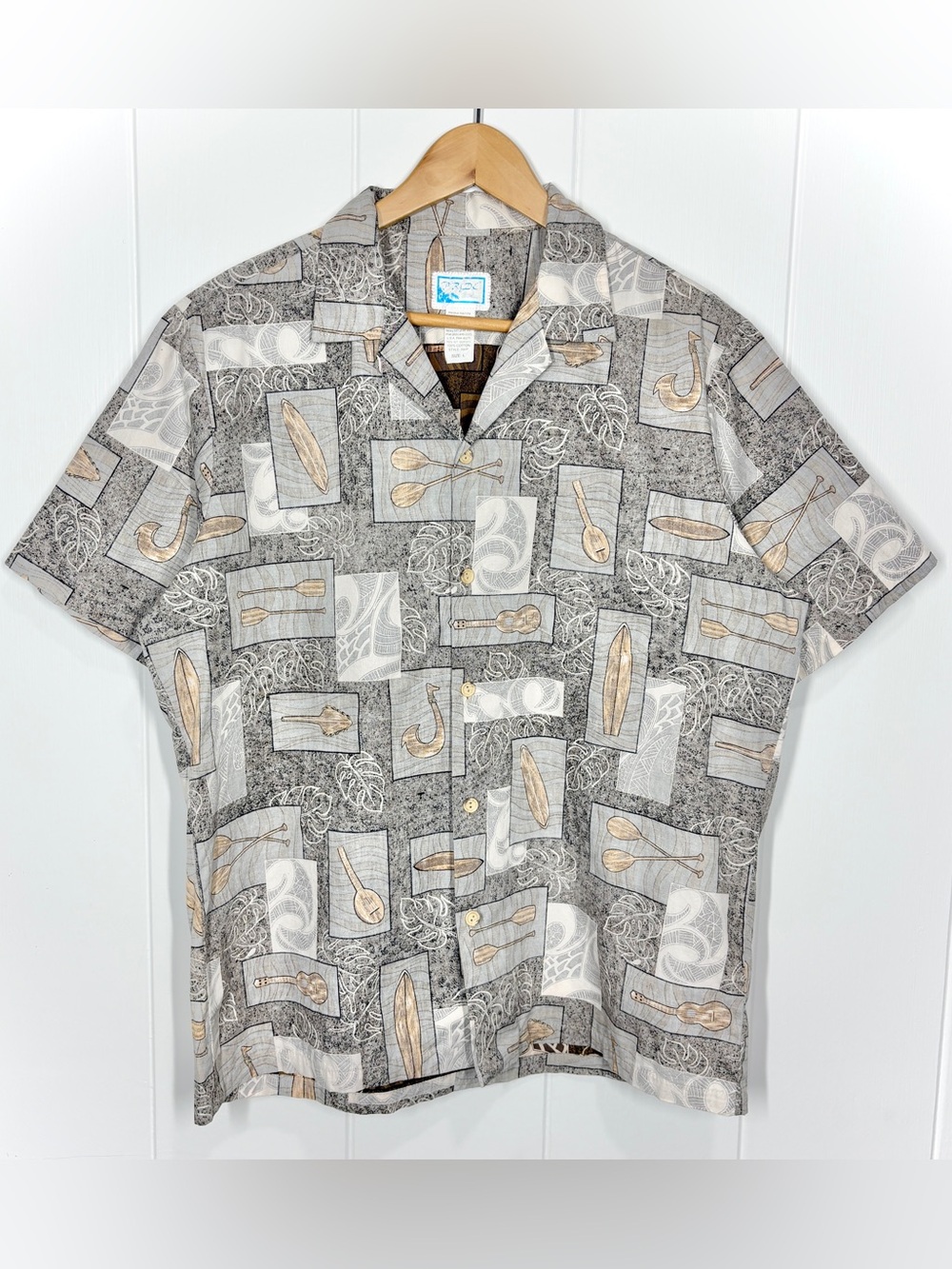 Pride of Hawaii Men’s Aloha Hawaiian Size Large Button Down Gray